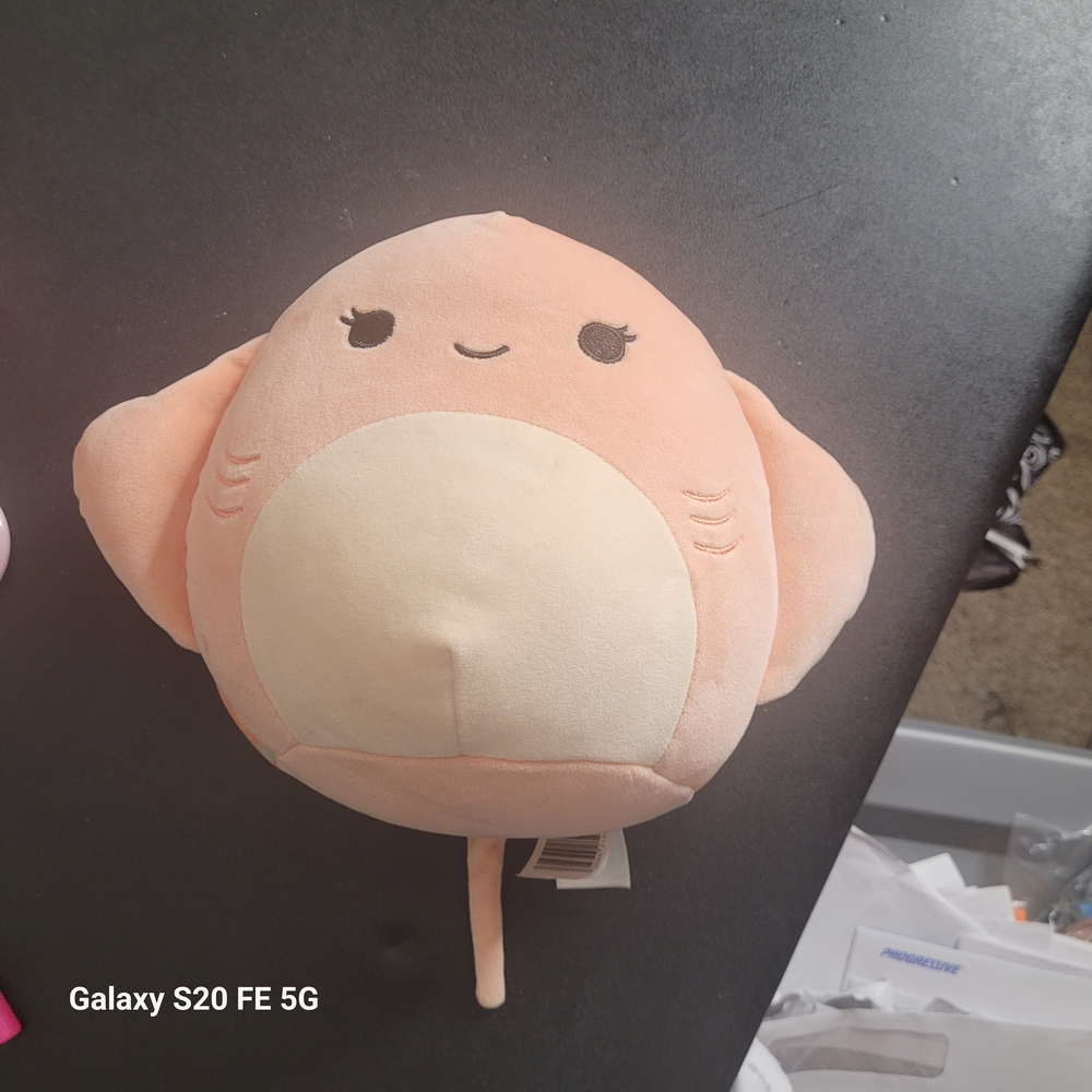 Squishmallow Peach Stingray